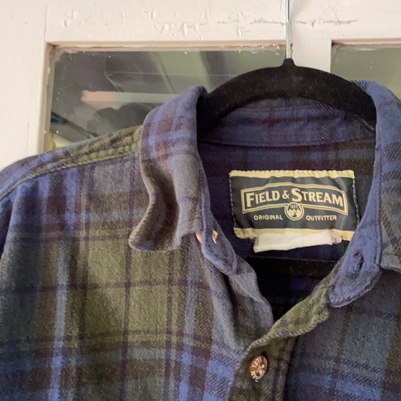 Thick, cozy and cute green flannel - Picture 3 of 3